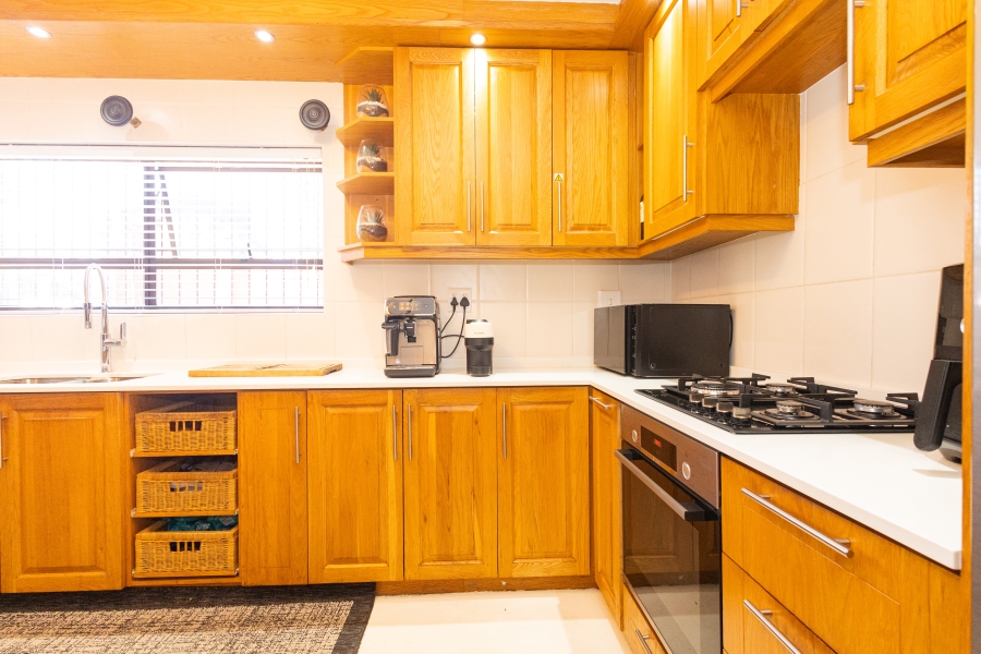 3 Bedroom Property for Sale in Hoheizen Western Cape